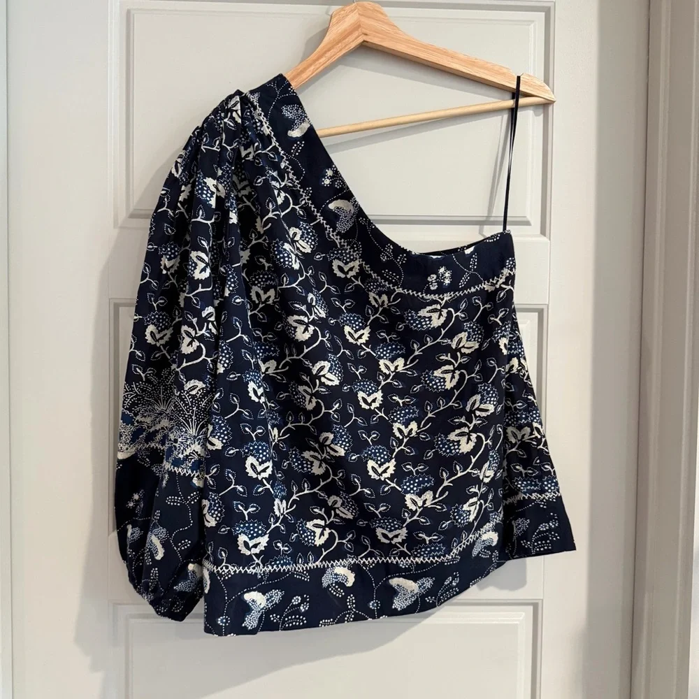 Ulla Johnson Floral Navy One Sleeve Off the Shoulder Top Medium - Picture 6 of 7